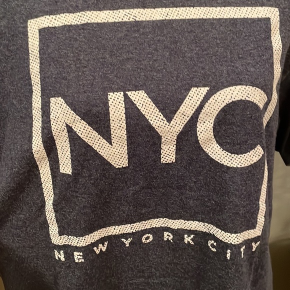 MV Sport New York City t-shirt. Size large. - Picture 3 of 7